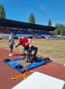 Dušan Laczko Paralympionik_RedoubtFitness_Tréningová_Príprava_Fitness_Redoubt_CrossFit_Nové_Zámky_Slovensko